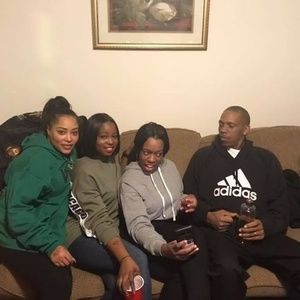 Meet your Posher, Charles